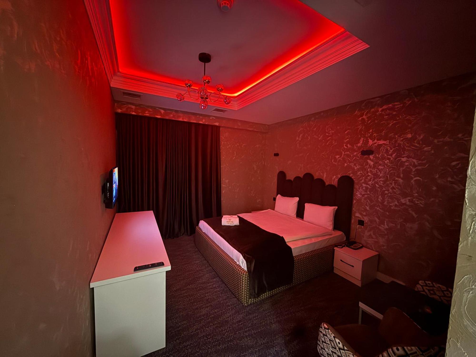 Black Mont Inn Hotel Баку Экстерьер фото