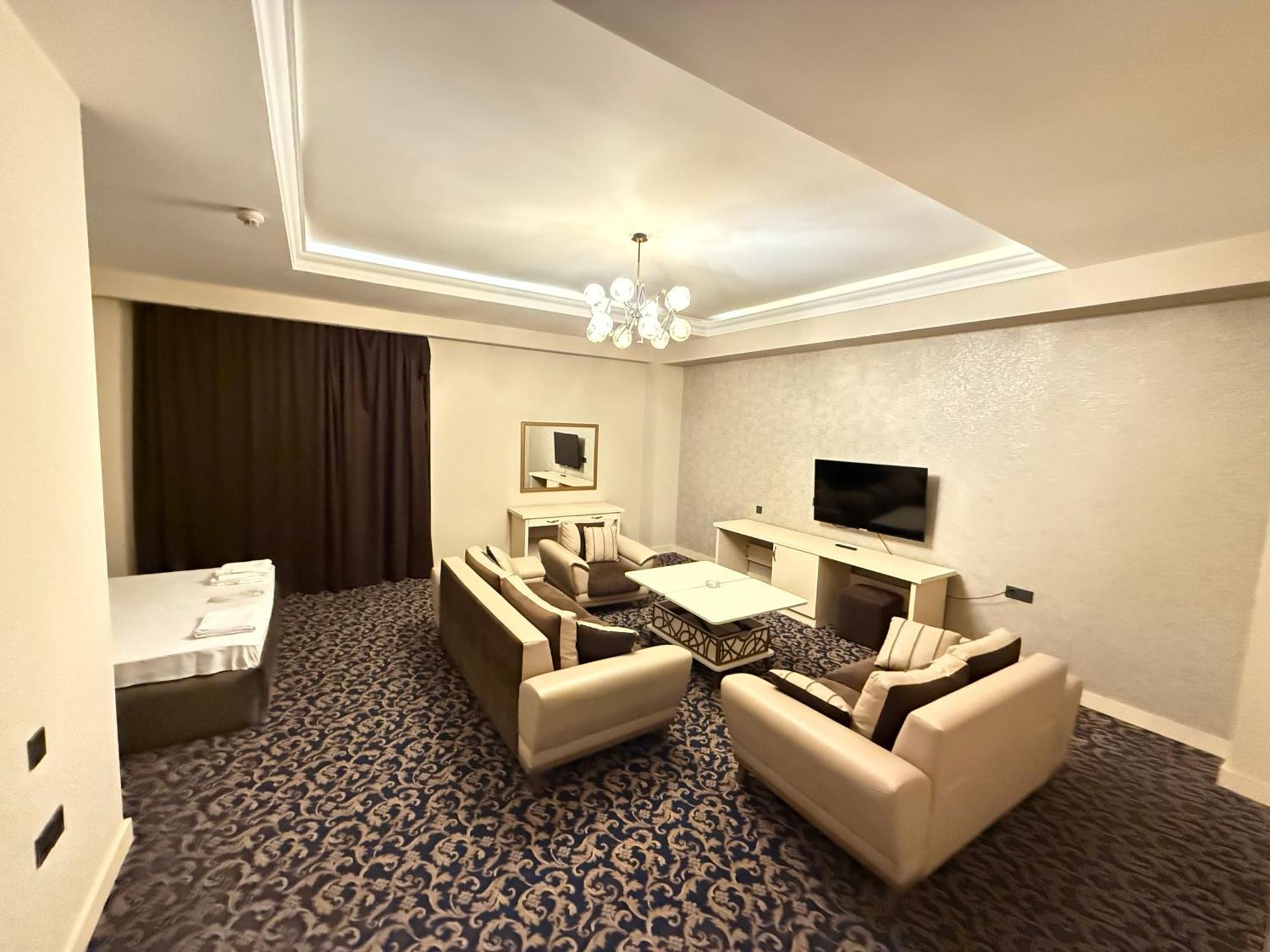 Black Mont Inn Hotel Баку Экстерьер фото