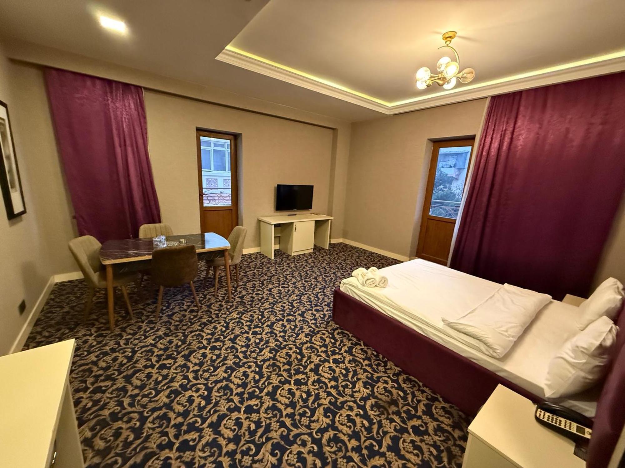 Black Mont Inn Hotel Баку Экстерьер фото