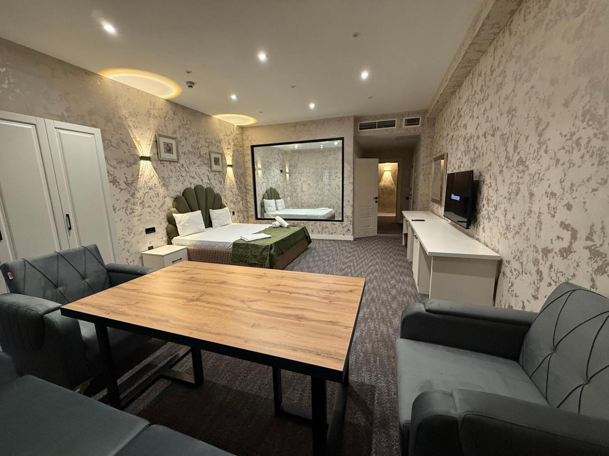 Black Mont Inn Hotel Баку Экстерьер фото